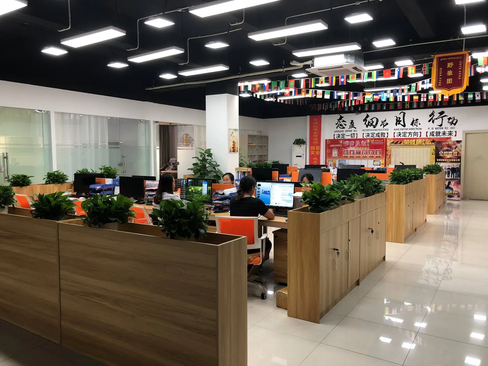 YiwuPets sourcing office and team in Yiwu, China